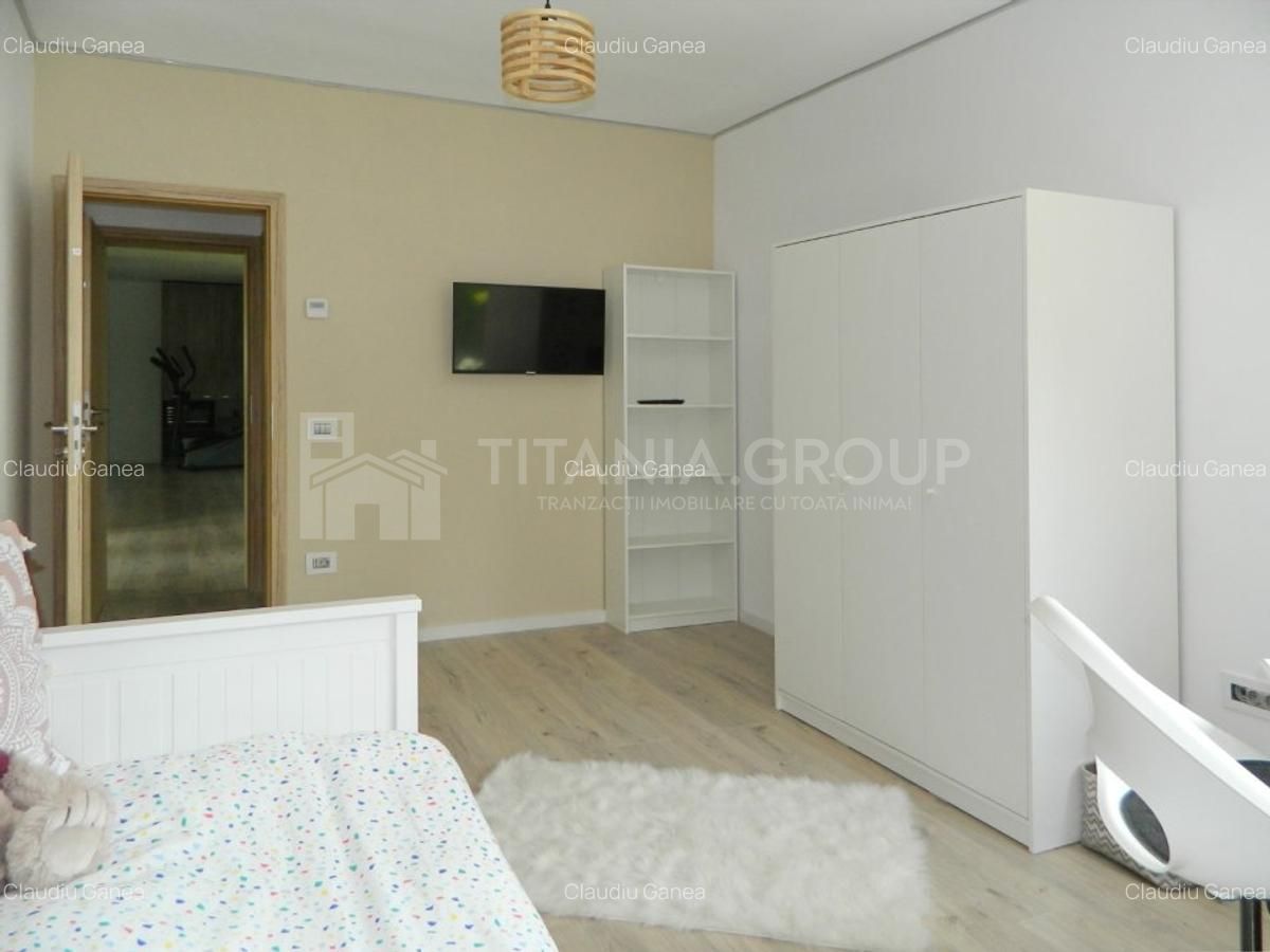 Apartament superb de 4 camere, curte proprie, zona Bartolomeu. - Poză 12