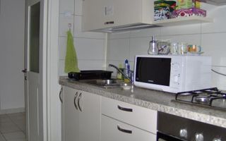 De Inchiriat Apartament 6 camere, C. Victoriei - Sala Palatului sect 1 - Poză 10