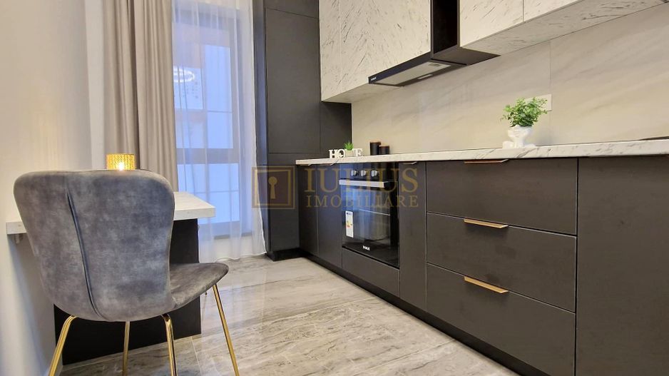 Future Residence, acces la piscină. Loc parcare privat(exterior) - Poză 5