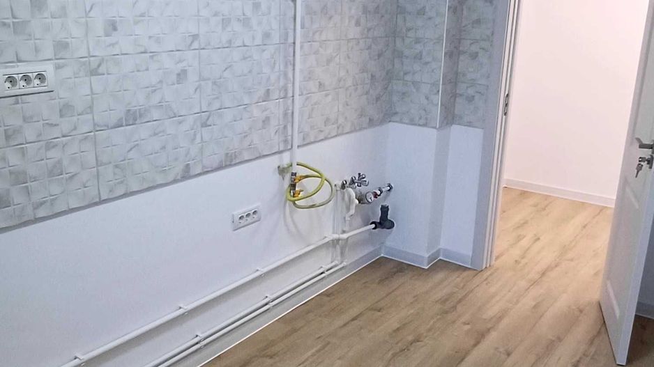 Apartament 2 camere decomandat, complet renovat, Trocadero - Poză 2