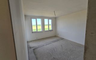 Martinesti, Duplex pe etaj, 3 Dorm, Buc separata,  Zona linistita. - Poză 10