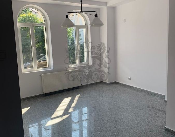 Casa Individuala | Vasile Lascar - Eminescu | 355 mp utili | 9 Camere - Poză 2