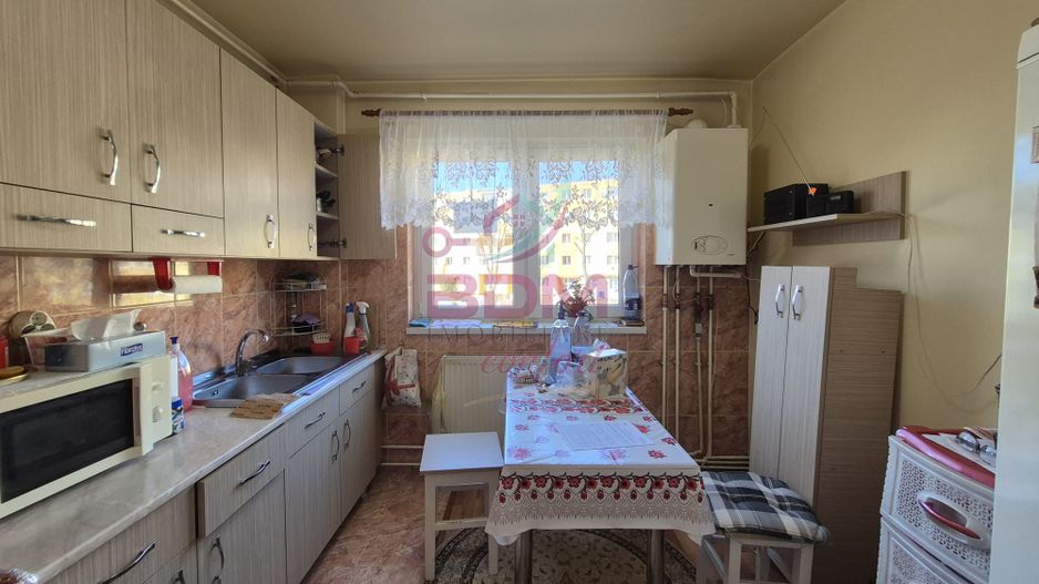 COMISION 0 | Apartament 4 camere | etaj 1 | zona Micro 3 - Poză 1
