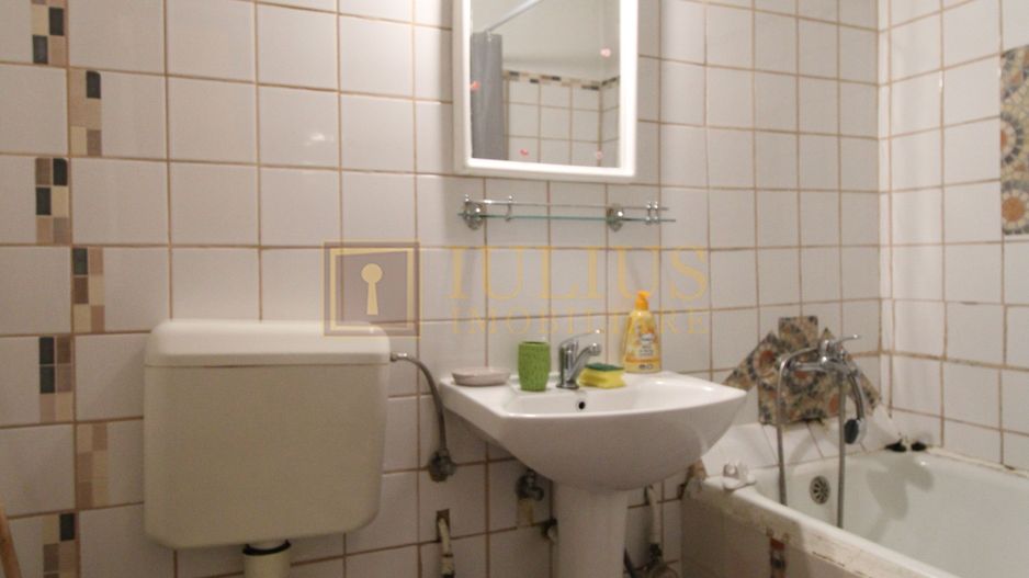 Apartament cu o camera, zona Lipovei. - Poză 9