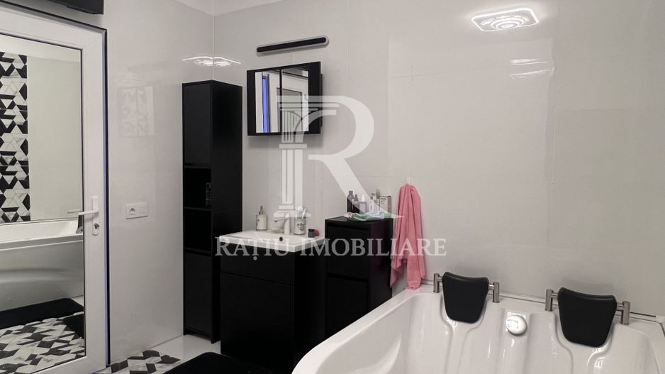 Apartament Exclusivist cu Suită Matrimonială | Parcare | ARED | Oradea - Poză 15