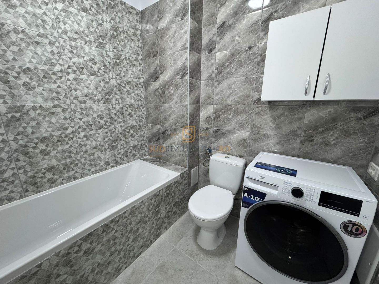 Apartament 2 camere tip studio de inchiriat  – Grand Kristal, Sector 4 - Poză 9