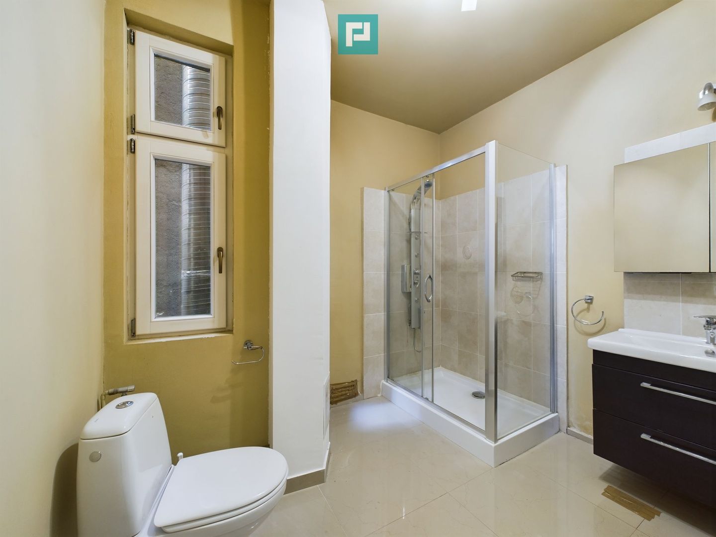 Apartament cu 3 camere Ultracentral - Poză 5