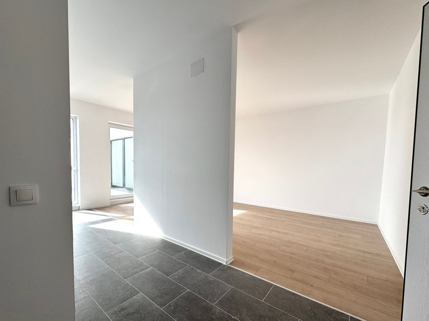 Apartament 3 camere Zona Mall Colosseum-Lacul Străulești - Poză 16
