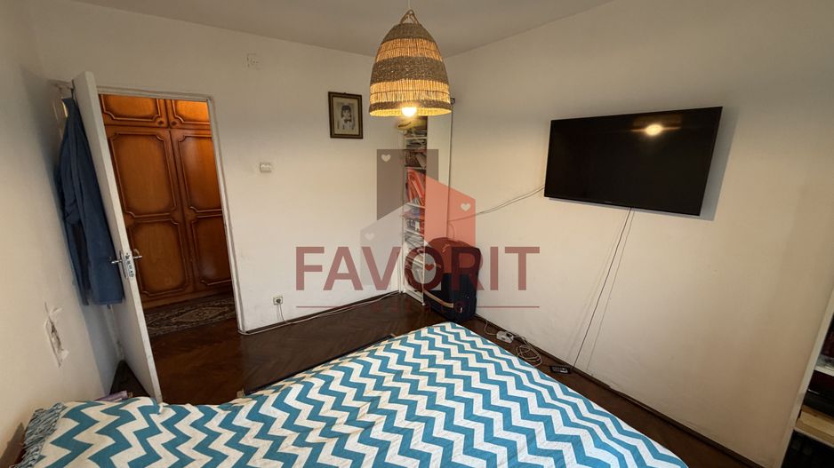 Decomandat. La 2 pasi de Shopping City. 2 bai - Poză 8