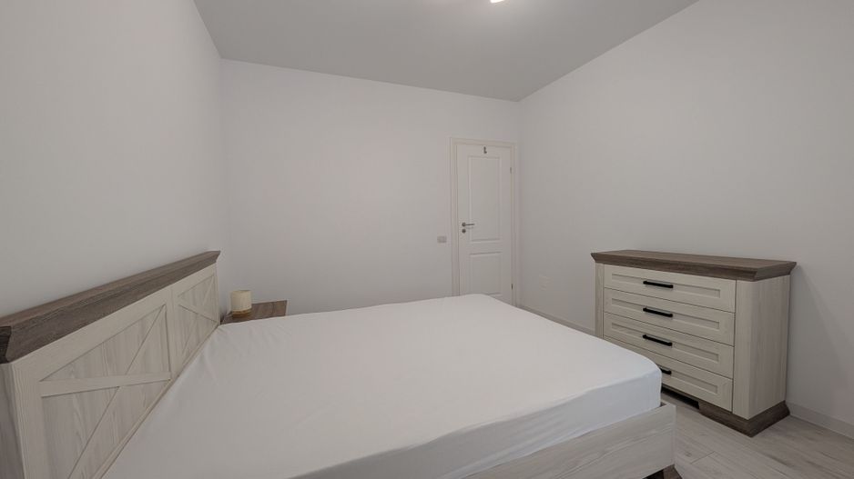 Apartament nou, 2 camere, mobilat/utilat premium + parcare subterană - Poză 9