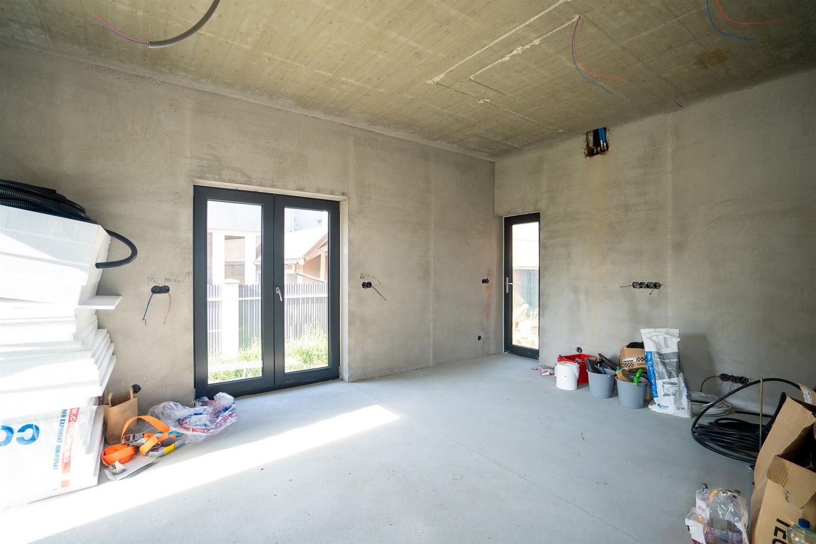 Casa in Oradea 2 dormitoare 2 bai garaj - Poză 13