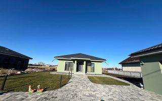 CASA MODERNA CU 4 CAMERE SI CURTE | 161 MP+48 MP ANEXA | VOLOVAT - Poză 21