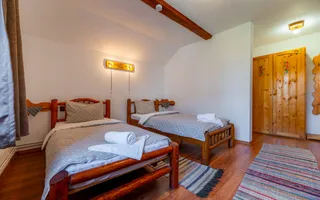Casa + Pensiune deosebita - Orlat, Sibiu - Poză 22