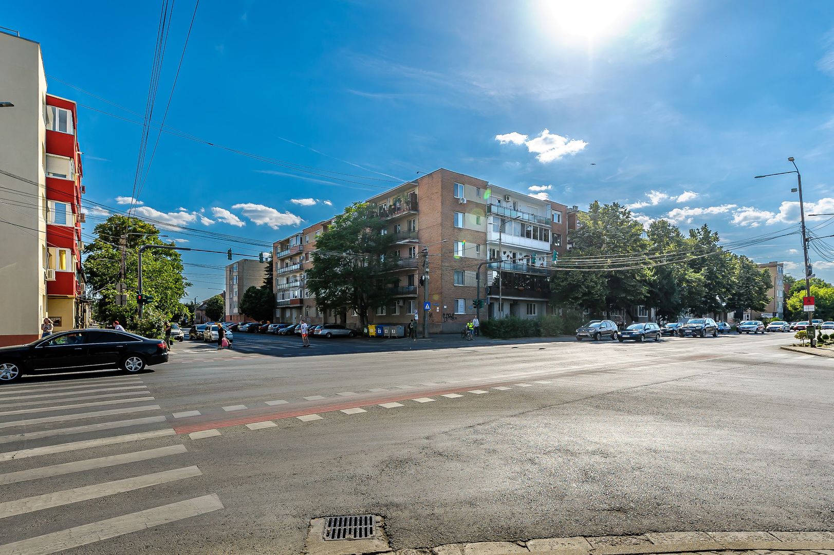 Apartament cu 4 camere vizavi de Consiliul Județean - Poză 1