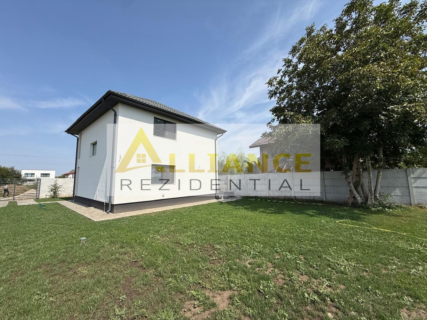 Casa individuala P+1E || 4 camere 2 bai  || teren 754 mp - Poză 4