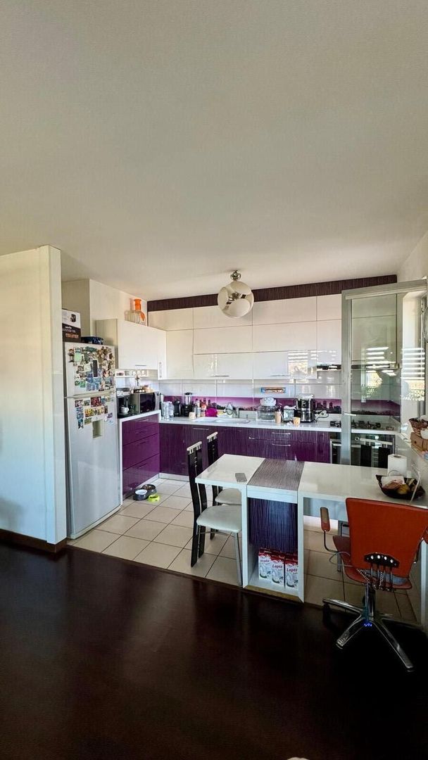 De vanzare - 3 camere decomandat etaj 4 - Splaiul Unirii - Poză 4