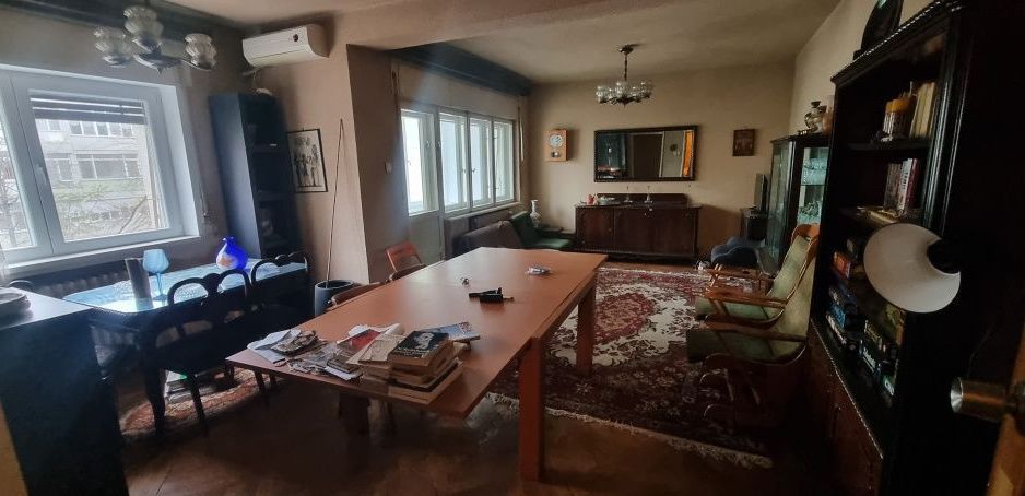 APARTAMENT SPATIOS  IN VILA CU GARAJ  SI BOXA ZONA PAJURA COMISION 0 CUMPARATOR - Poză 1