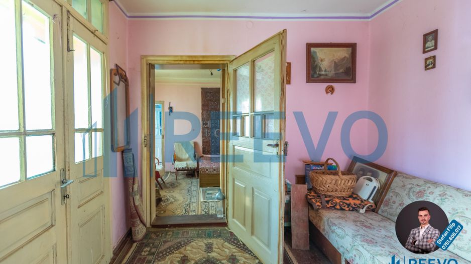 Casă și teren de vânzare, str Bucegi - Poză 11