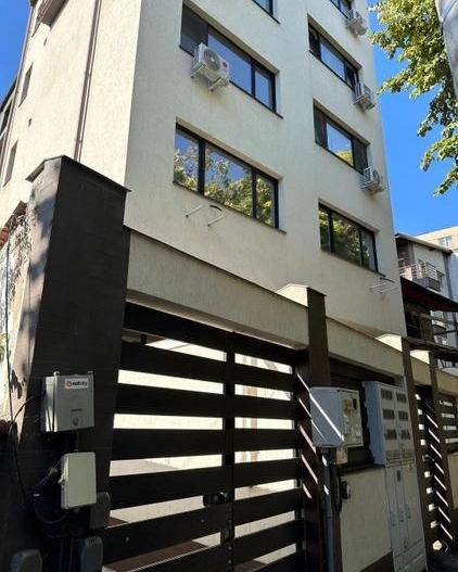 Apartament 4 Camere Pe 3 Niveluri+Curte 40 mp2 , Metrou Crangasi , Particular - Poză 10