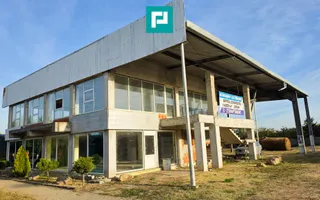 Spatiu comercial cu etaj și teren de 4000mp - Poză 18