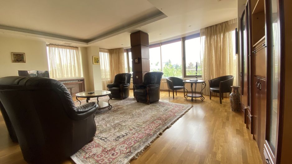 APARTAMENT SPATIOS CU 3 CAMERE LA INCHIRIERE IN ZONA PRIMAVERII - Poză 1