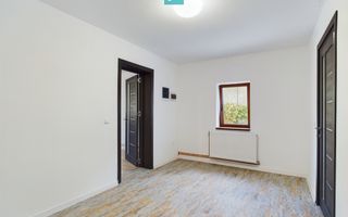 Casă cu 4 camere în Urseni, complet renovată! - Poză 4