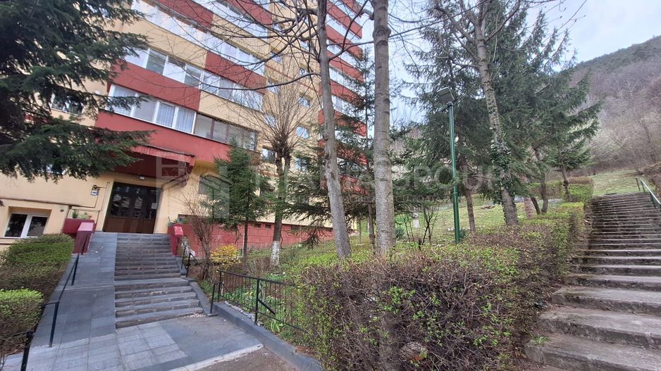 Apartament parcare si boxa in Racadau, pet friendly - Poză 1