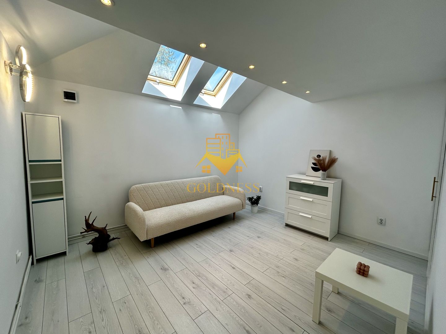3 camere, modern, curte 105 mp, Parcul Central, Polivalenta, central - Poză 2