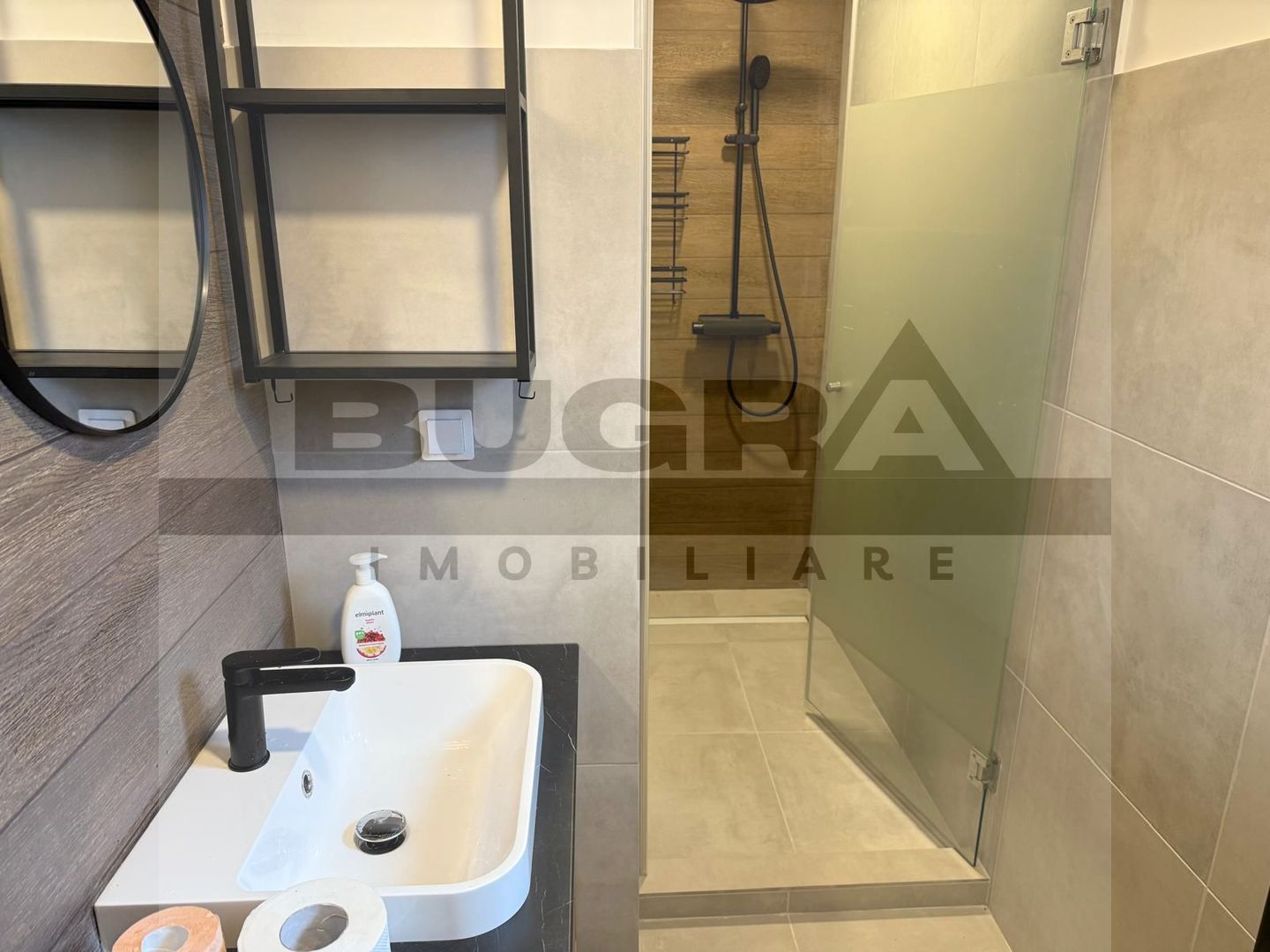 Casa individuala, teren 695 mp, renovata complet, Dezmir - Poză 10