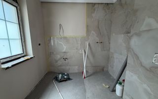 Pozitie centrala. La asfalt. Toate utilitatile - Poză 6