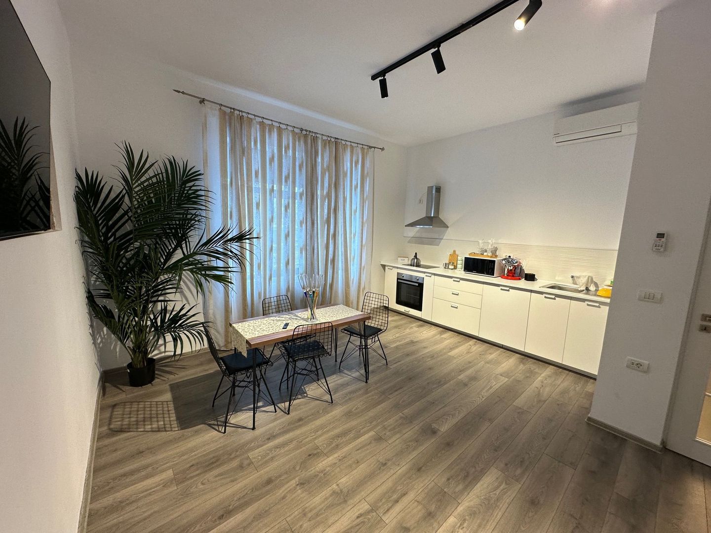 Casa Lipovei transformata in SAD - Poză 26