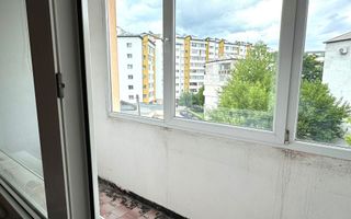 De vanzare apartament cu 3 camere decomandate etaj 3/4 Petru Rares - Poză 8