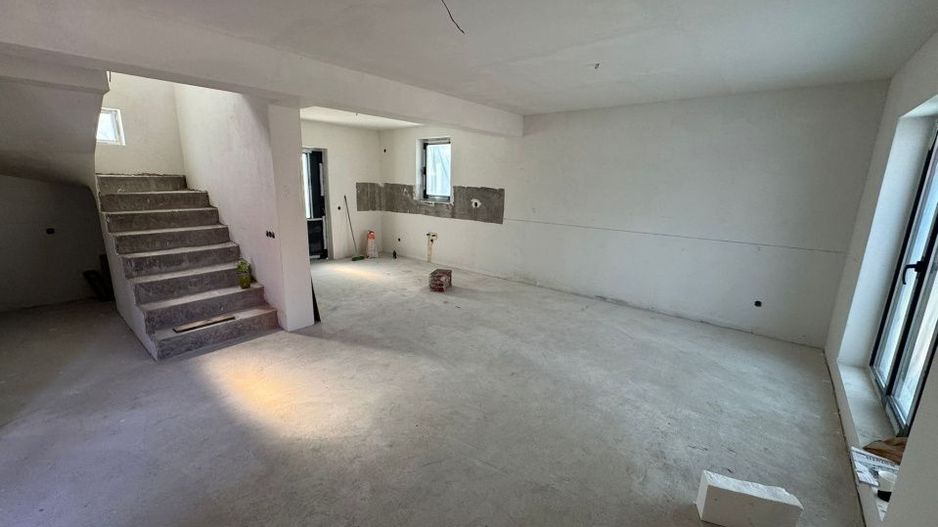 Casa noua, P+M, 4 camere, terasa, teren 500 m2, central, Cornu - Poză 9