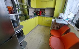 Vanzare apartament lux, 3 camere - Poză 2