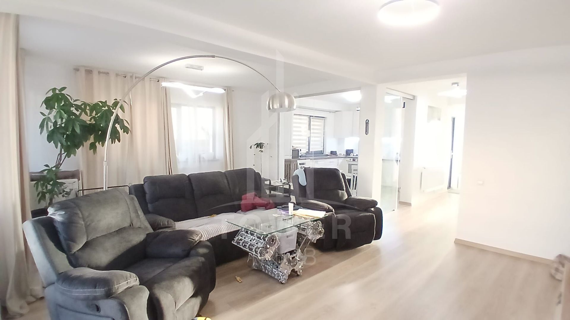 Duplex luminos pe 2 niveluri, teren 300 mp | zona Cartierul Arhitectilor - Poză 1