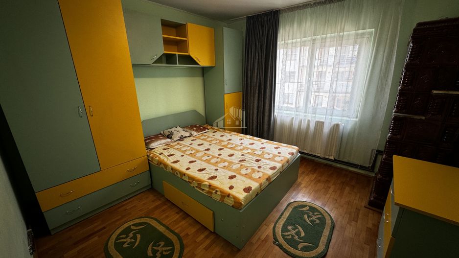 APARTAMENT 2 CAMERE CÂMPULUNG, ETAJ 2, GRUI - Poză 1