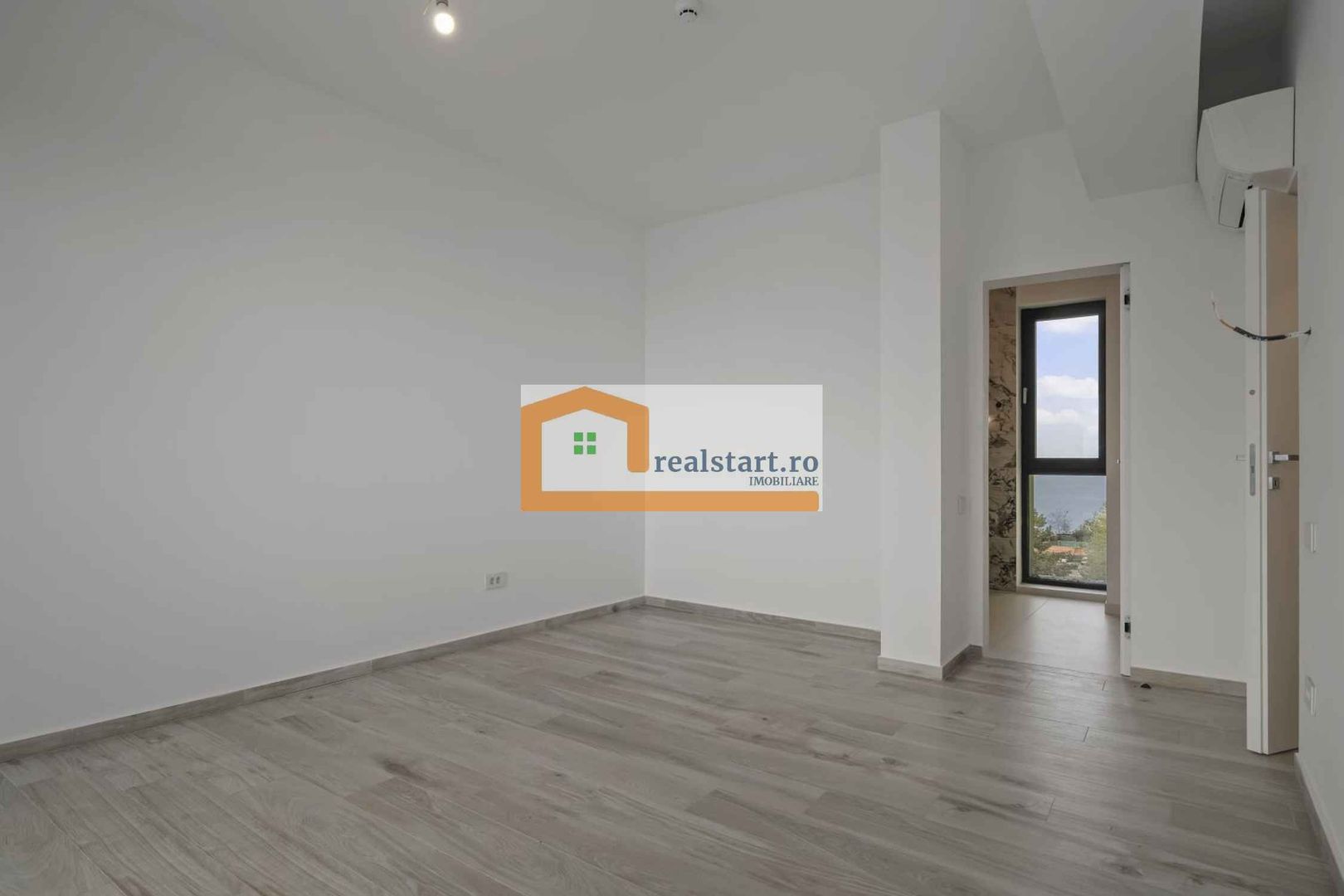 Vedere directa la Mare, Prima linie, Penthouse tip Duplex, bloc Boutique - Poză 28