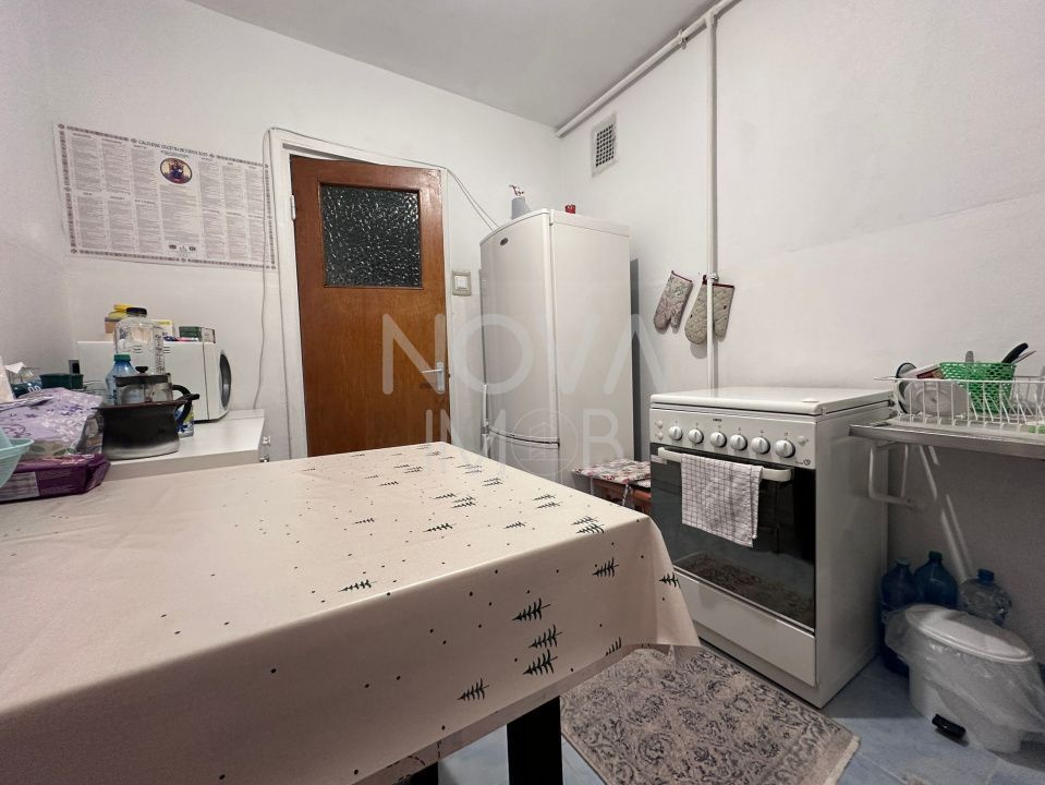 Apartament 3 camere, semidecomandat, Str Rahovei, Sibiu - Poză 9