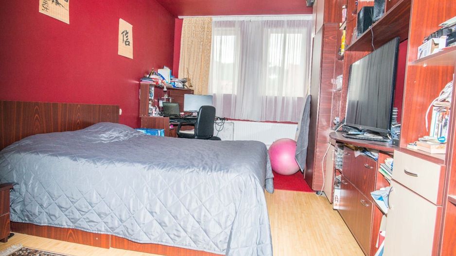 15 Noiembrie, apartament la mansardă - Poză 9