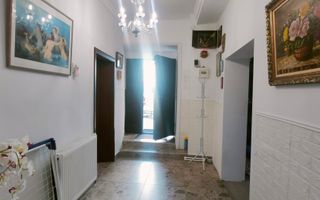APARTAMENT ULTRACENTRAL , PIATA UNIRII, CUZA VODA 70 MP PLUS CURTE - Poză 5