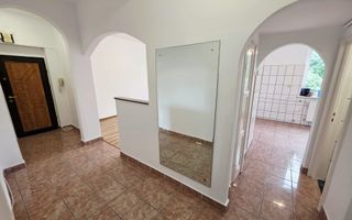 2 camere decomandat | 60 mp utili | Etaj 2 | Zona Sud | Boxă - Poză 1