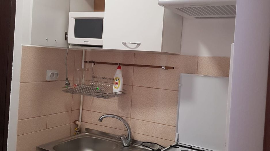Garsoniera 18 mp baie proprie, total renovata Canta 40000 euro - Poză 5