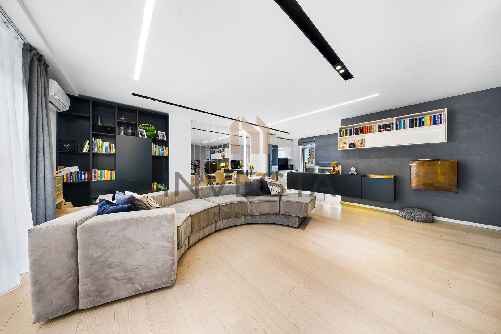 Penthouse spectaculos de 120 mp utili cu 61 mp terase! - Poză 2