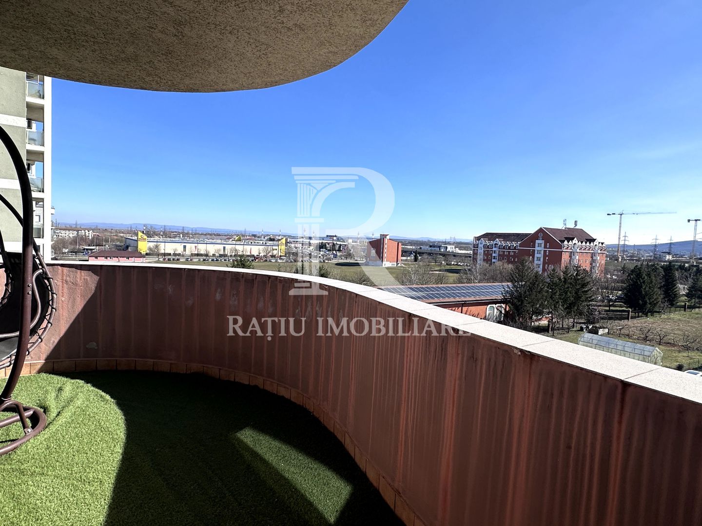 Apartament cu 3 camere | Nufărul Plaza | Vedere panoramică | Oradea - Poză 14