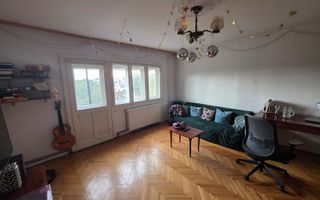 Apartament spațios cu 2 camere, și centrală proprie, Bucovina - Poză 1