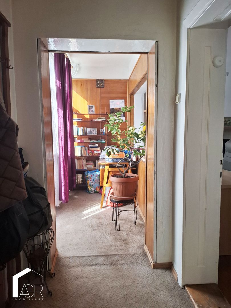 Casa tip duplex cu 6 camere, zona Republicii - Poză 9