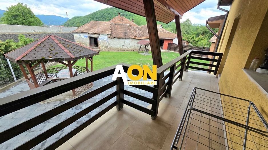 Casă Individuală, 1715mp Teren, Ampoița - Poză 16