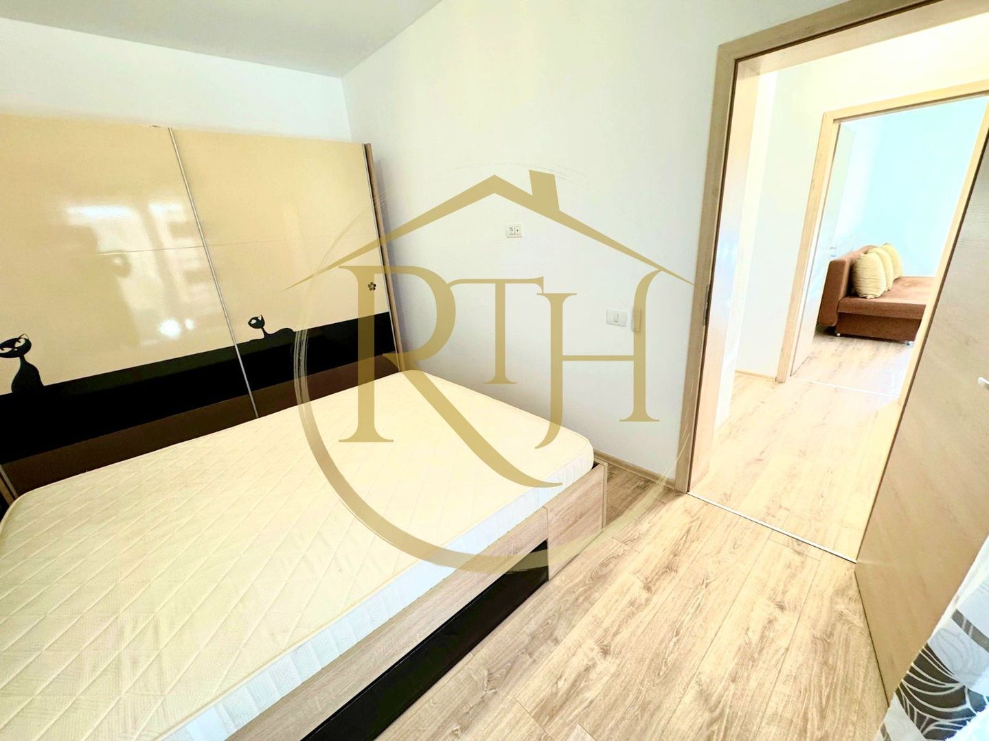 Se inchiriaza apartament  cu 3 camere si curte proprie, situat in Dumbravita - Poză 2