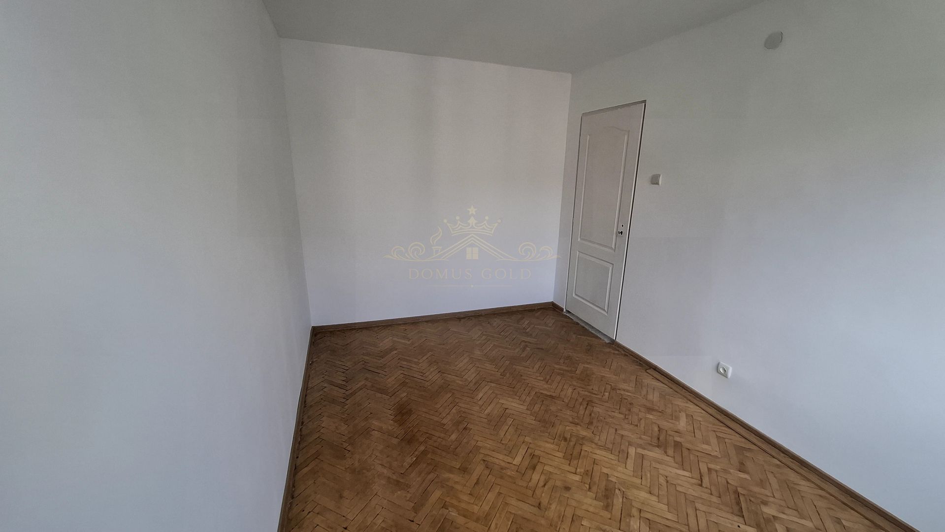 Vind urgent apartament in Turda . - Poză 17