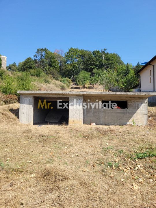 Teren intravilan Turcesti (Pitesti) - 1083 mp, demisol executat - Poză 1